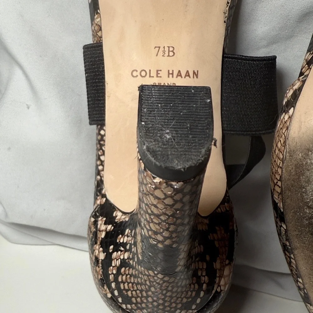 Cole Haan Maikki Snakeskin Pattern Pointed Toe Pumps Women's Size 7.5